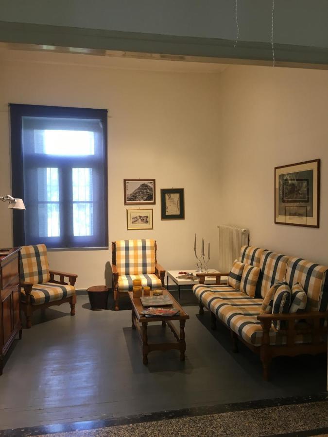 Aggelis Traditional Appartment Sparta Bagian luar foto